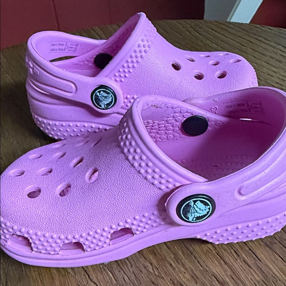 CROCS Kids Bright Pink Sandals